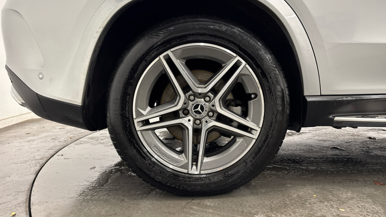 Mercedes-Benz GLE 300d 4Matic AMG Line Premium 5dr 9G-Tronic Diesel Estate